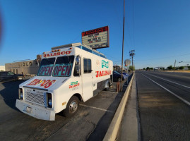 Tacos Jalisco outside