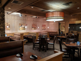 Claim Jumper Steakhouse inside