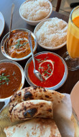 Everest Indian Himalayan Restaurant And Bar food