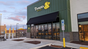 Panera Bread outside