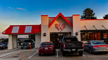 Whataburger outside