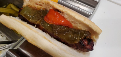 Nino's Italian Beef And Hotdogs food