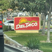 Del Taco outside