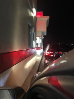 In-n-out Burger outside