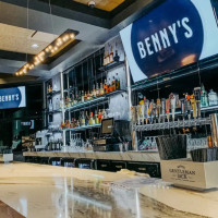 Benny's At Franchesco's food