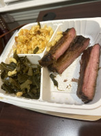 Smokers Delight Bbq Llc food