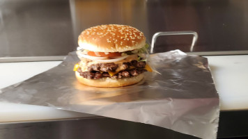 Mari's Fresh Burgers Food Truck food