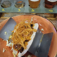 Inside The Five Brewing Company food