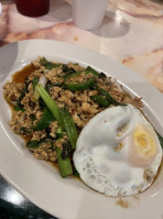 Sarochas Thai Restaurant food
