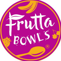 Frutta Bowls outside