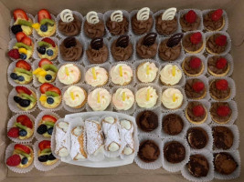 Ciao’s Catering And Cakes food
