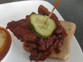 Joella’s Hot Chicken Clarksville food