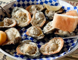 Claw Daddy’s Crawfish And Oyster food