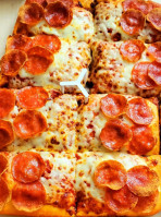 Pizza Hut food