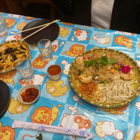 Kin Len Thai Street Eats food