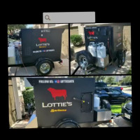 Lottie's (food Truck) outside