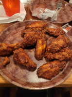 Hooters Melrose Park food