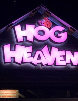 Hog Heaven outside
