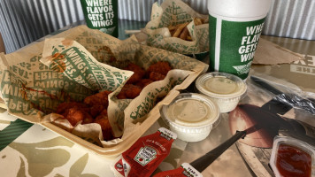 Wingstop food