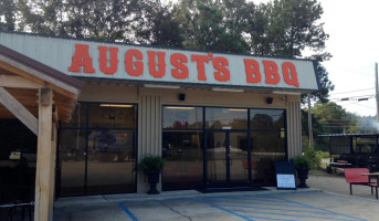 August's Barbeque Sylacauga outside