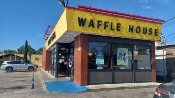 Waffle House outside