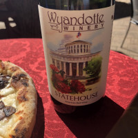 Wyandotte Winery food