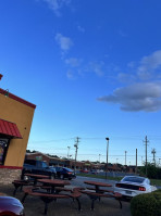 Popeyes Louisiana Kitchen outside