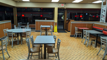 Hardee's inside