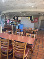 Taco Bueno inside