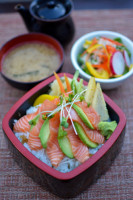 Totoyama Sushi Ramen food