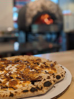 Mangia Macrina's Wood Fired Pizza At The Stonemill Building food