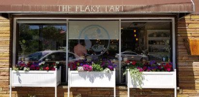 The Flaky Tart outside
