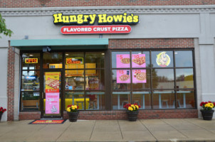 Hungry Howie's outside