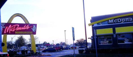 Mcdonald's outside