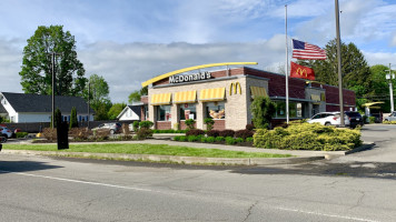 Mcdonald's outside