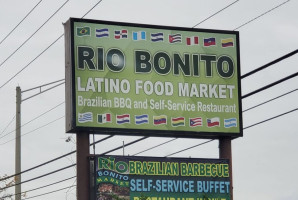 Rio Bonito Latino Market food