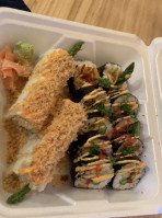 Pono's Ono Sushi food