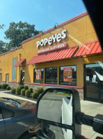 Popeyes Louisiana Kitchen food