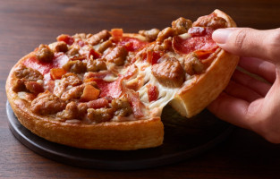 Pizza Hut food