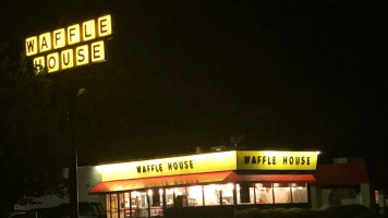 Waffle House outside