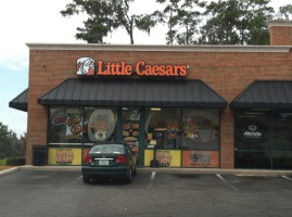 Little Caesars Pizza outside