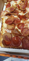 Little Caesars Pizza food