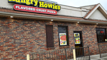 Hungry Howie's Pizza food