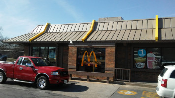 Mcdonald's outside