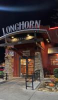 Longhorn Steakhouse food