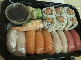 251 Ginza Sushi food