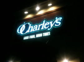 O'charley's inside