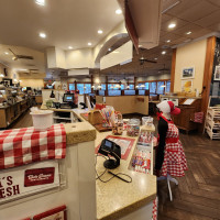 Bob Evans inside