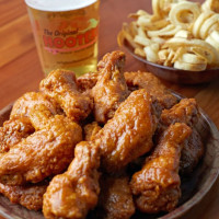 Hooters Countryside food