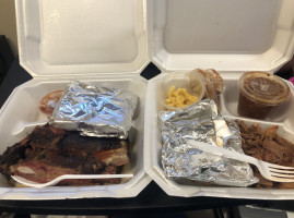 Double D's Smoke And Soul Bbq food